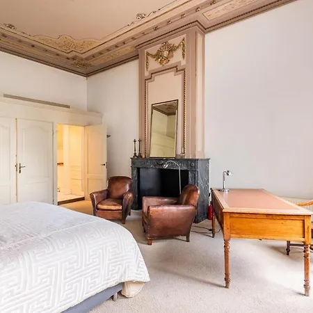 Beautiful & Well-located Canal Apartman